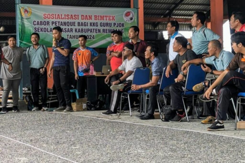 38 Guru PJOK di Rembang Dapatkan Pelatihan Pentaque Siapkan Bibit Atlet Muda