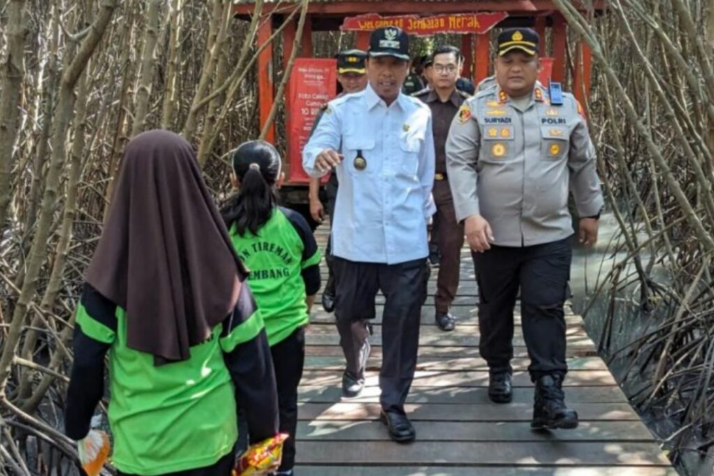 Pemkab Rembang Siapkan Rp 2 Miliar untuk Wisata Jembatan Merah Mangrove