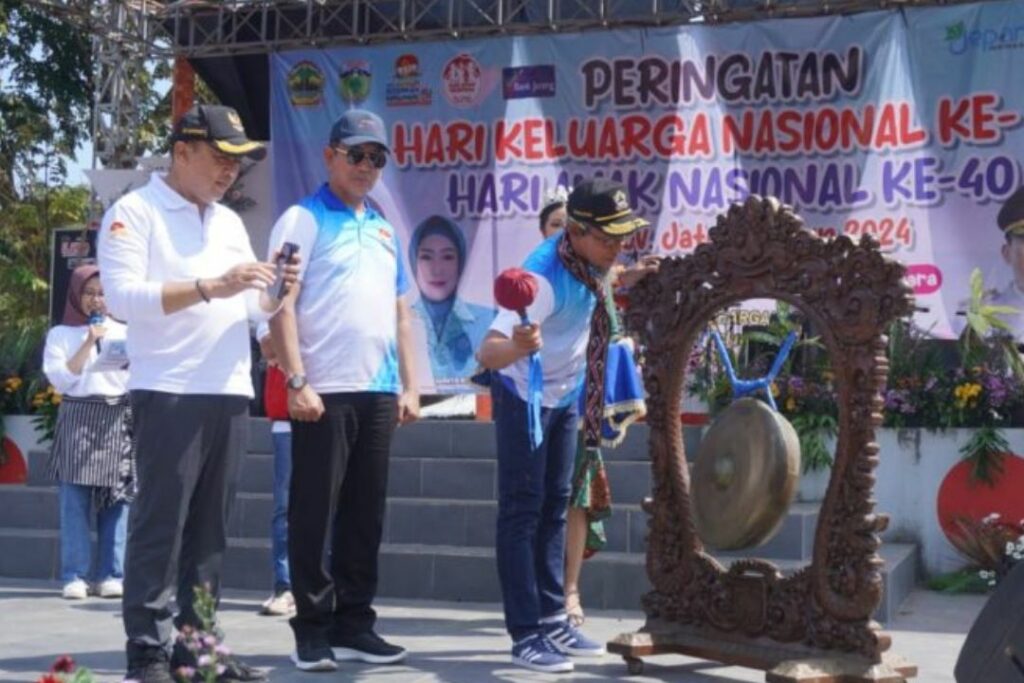 Peringatan Harganas dan HAN di Pantai Kartini Jepara, Refleksi Pentingnya Peran Keluarga