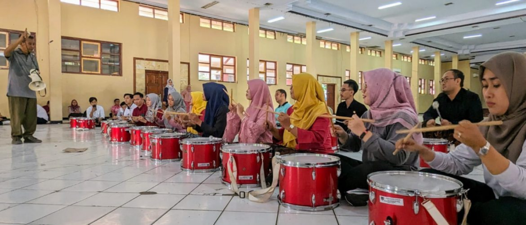 Jadi Anggota Drum Band, Puluhan ASN Pemkab Rembang Dapatkan Pelatihan Khusus