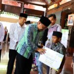 Baznas Kudus Salurkan Beasiswa untuk Penyandang Disabilitas dan Yatim Piatu