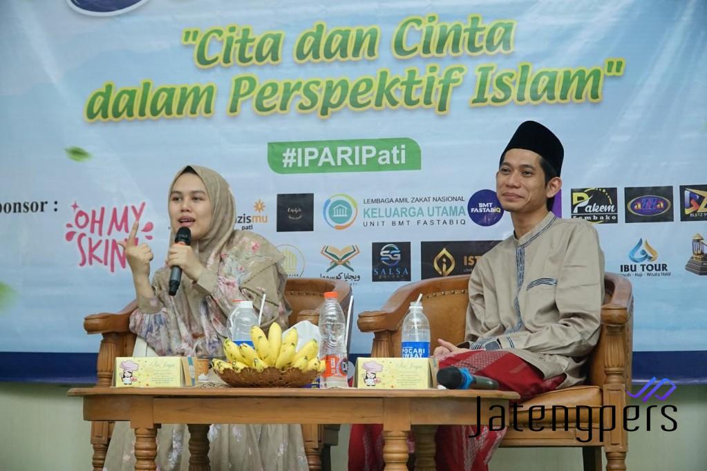 IPARI Kemenag Pati Hadirkan Gus Rifqil dan Ning Imaz Membedah Cinta dalam Perspektif