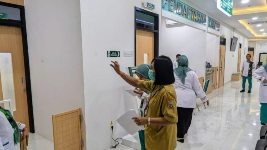 Klinik Ibnu Cholil Siap Diresmikan, Dinas Kesehatan Rembang Tinjau Kesiapan Sarana dan Prasarana