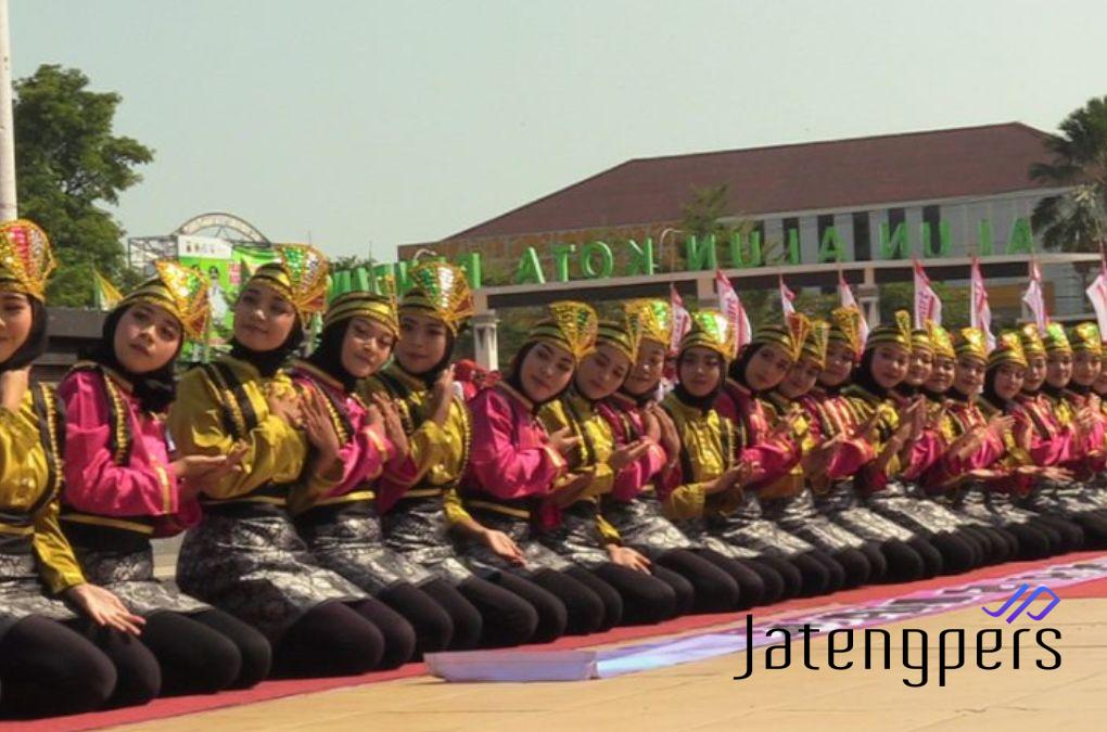 Tari Saman Aceh Memukau Hadirin di Peringatan Hari Jadi Rembang