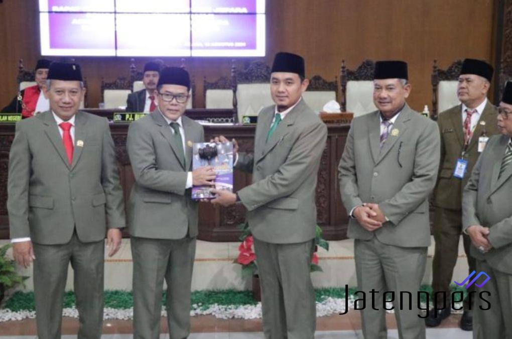 50 Anggota DPRD Jepara Periode 2024–2029 Resmi Dilantik, Agus Sutisna Pimpin Sementara