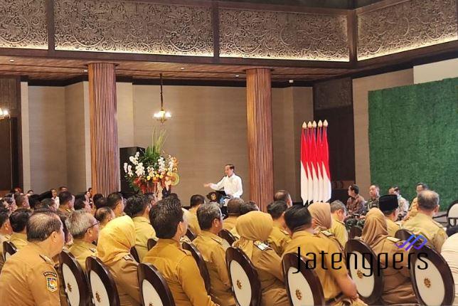 Jokowi Ceritakan Dibayangi Bau Kolonial di Istana peninggalan Belanda