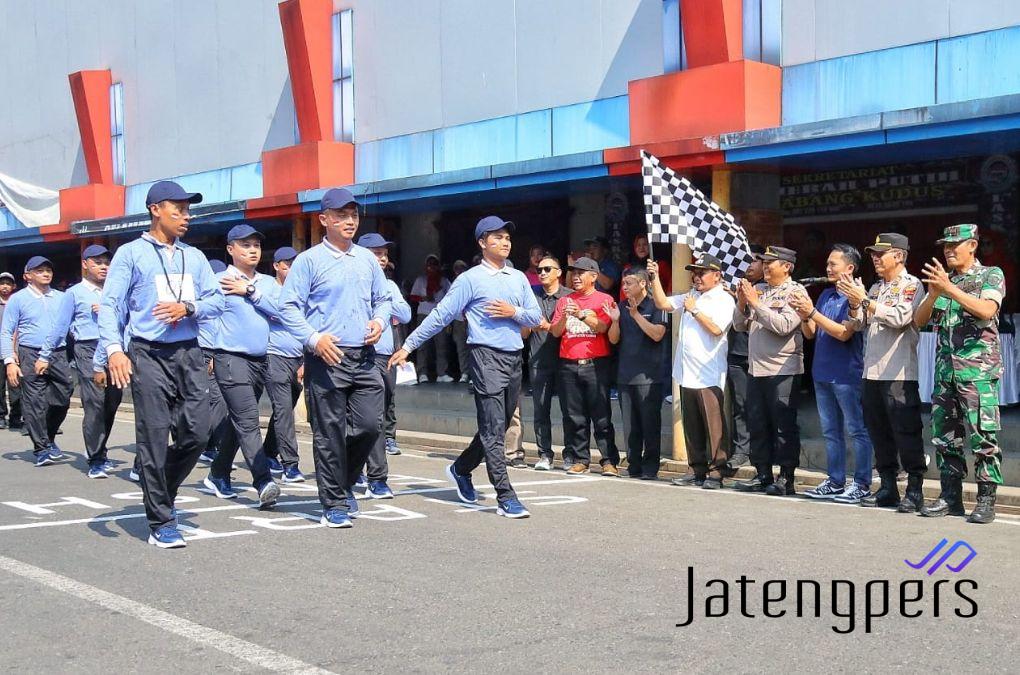 Meriah dan Bersemangat, Kudus Gelar Gerak Jalan HUT RI ke-79 dengan 150 Regu Peserta