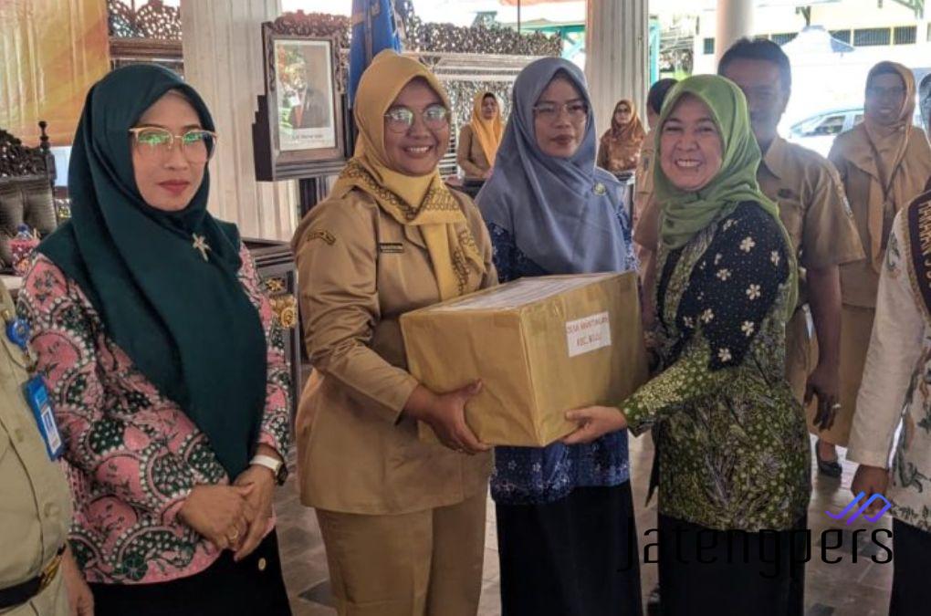 Pemkab Rembang Hibahkan 1.806 Buku untuk Tingkatkan Literasi Anak Usia Dini