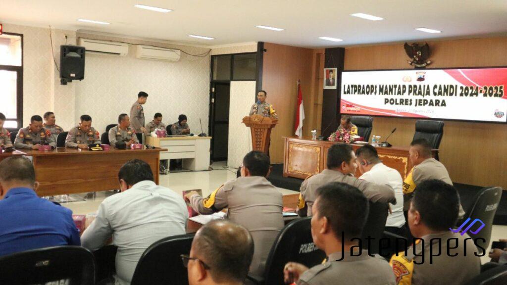 Polres Jepara Gelar Latihan Pra Operasi untuk Pastikan Pilkada 2024 Berjalan Aman