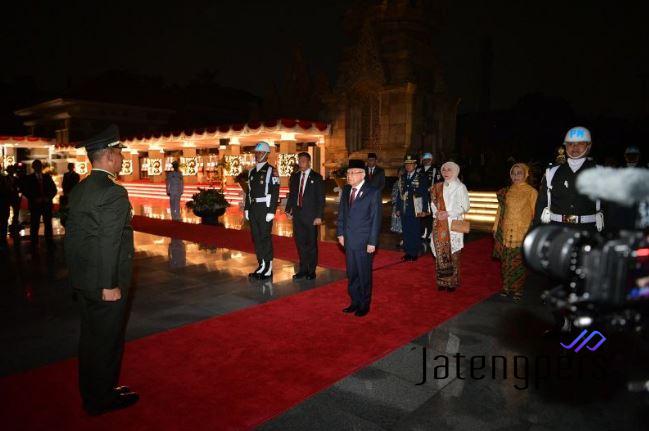 Wapres Amin Pimpin Apel Kehormatan dan Renungan Suci di TMP Kalibata