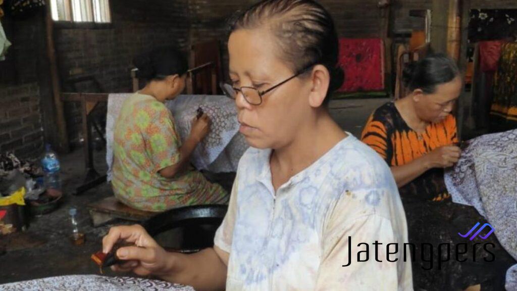 Rembang Raih Pengakuan Nasional untuk Batik Lasem dan Tradisi Penjamasan Sunan Bonang