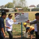 Pemkab Jepara Pasang Plang di Lahan Sawah dan Pabrik Asbes yang Nunggak Pajak