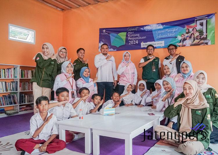 Srikandi PLN Hadirkan Senyuman Semangat Literasi Lewat Bantuan TJSL