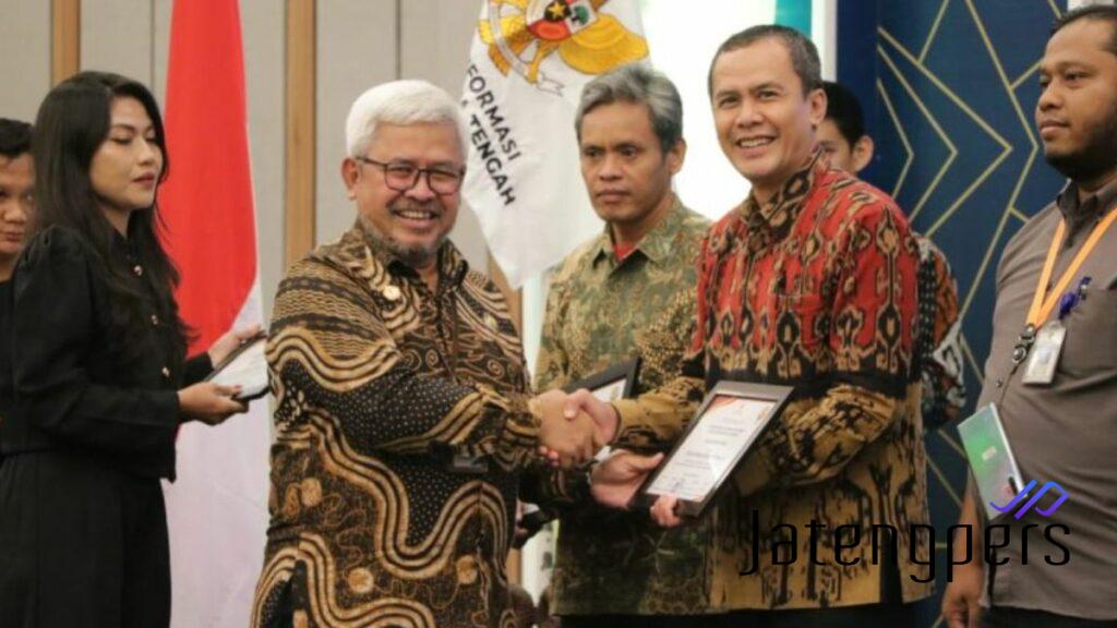 Jepara Raih Penghargaan Menuju Informatif di Keterbukaan Informasi Publik Award 2024