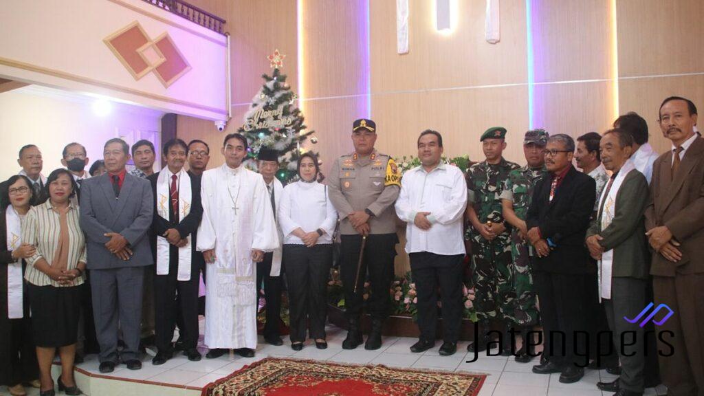 Perayaan Natal di Blora, Umat Kristen dan Katolik Bersatu dalam Damai dan Sukacita