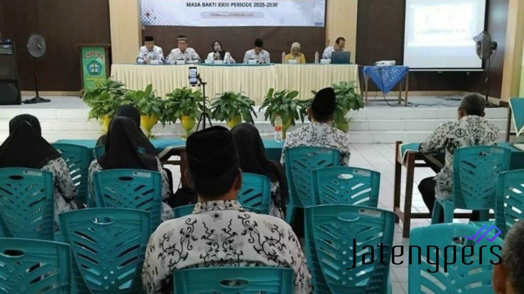 Bukan Sekadar Euforia! Ketua PGRI Rembang Tekankan Pentingnya Rencana Kerja Konkret