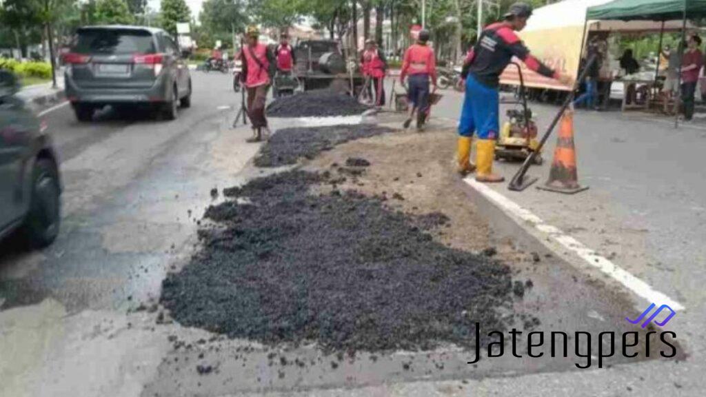 Jalan Berlubang di Semarang Mulai Diperbaiki, Ini Daftar Titik yang Dapat Penanganan