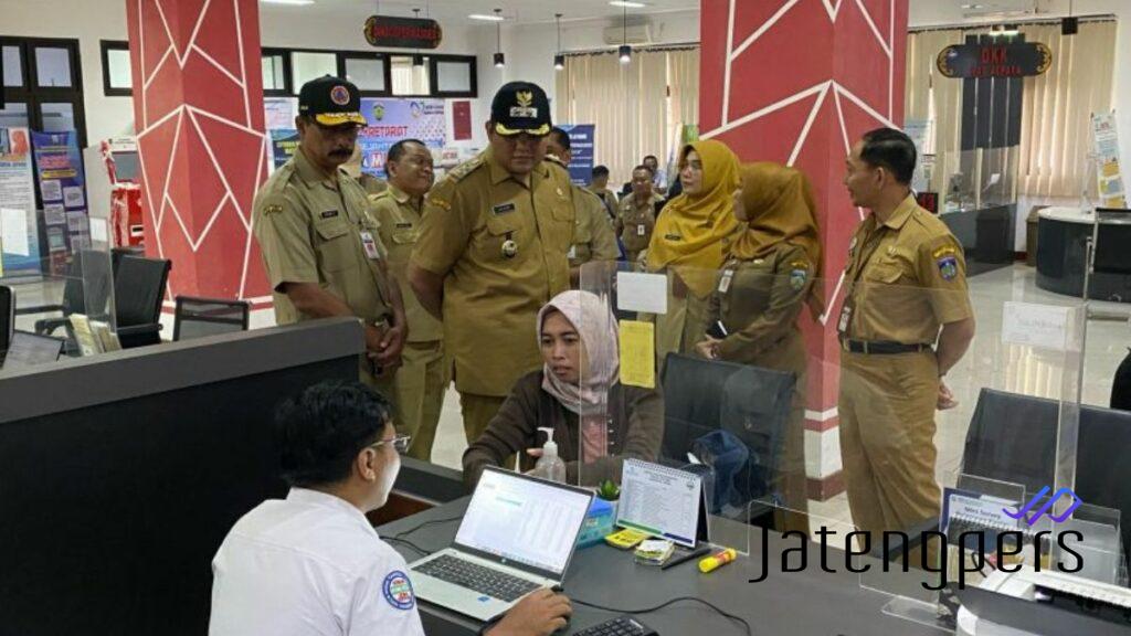 Pastikan Pelayanan Optimal, Wakil Bupati Jepara Gerak Cepat Tanggapi Keluhan Warga