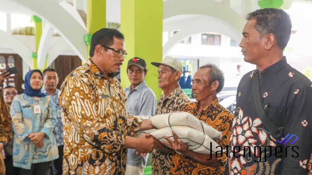 Pemprov Jateng Salurkan Rp230 Juta untuk Korban Bencana di Pemalang