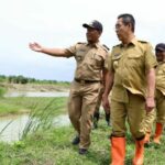 Pj. Bupati Kudus Tinjau Perbaikan Tanggul, Pastikan Kesiapan Hadapi Musim Hujan