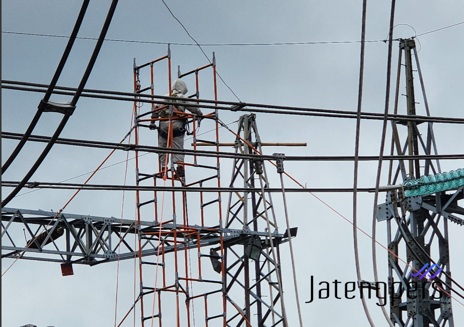 Sukses Ganti Earth Wire, UPT Purwokerto Berhasil Jaga Suplai Pasokan Listrik Pada Perayaan Tahun Baru Imlek