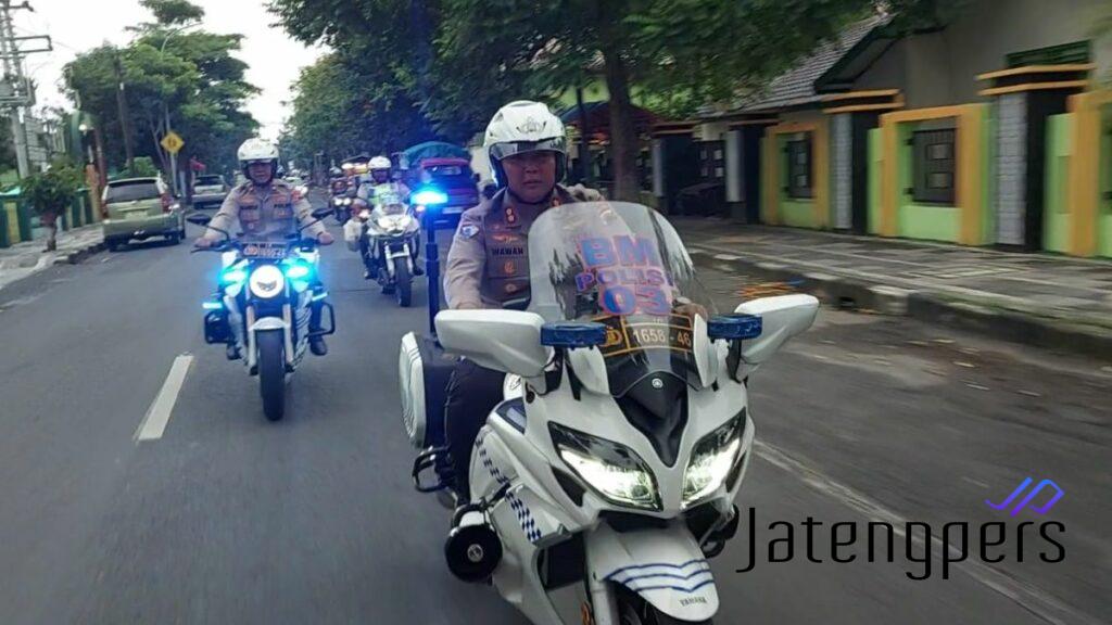 Jaga Kamtibmas Ramadan, Polisi Blora Patroli Sore ke Pasar dan Pusat Kuliner