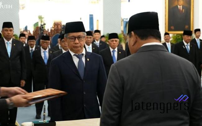 Prabowo Lantik Sinta Nuriyah hingga Rocky Gerung Jadi Anggota Wantimpres